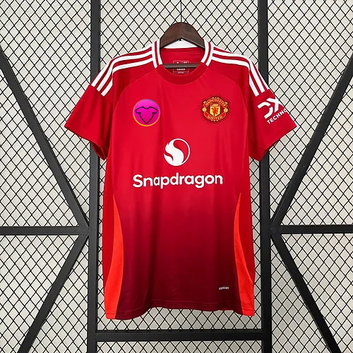 Manchester United 2024/25 Hemma